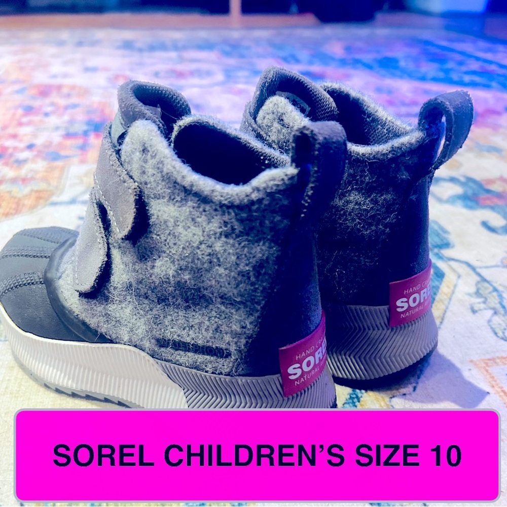 Out n About Sorel boots winter Snow Boots Size 10 Toddler Girls Pink